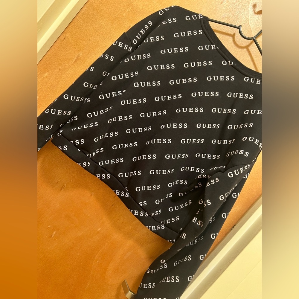 GUESS SWEATSHIRT - Picture 5 of 9